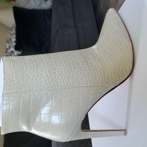 Natural color Nine West booties